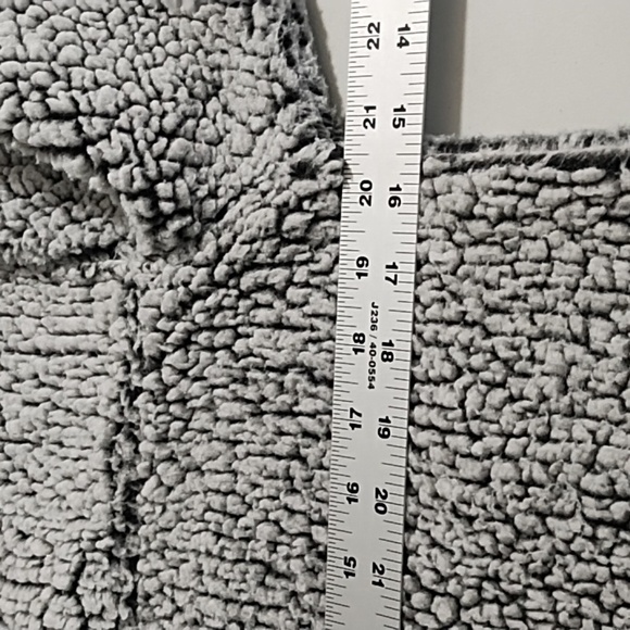 Quarter Zip Warm Soft Chunky Fleece Sweatshirt Pull over Grey & Black Over sized - Picture 4 of 9